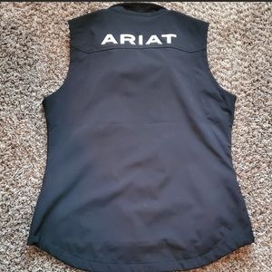 Ariat black vest